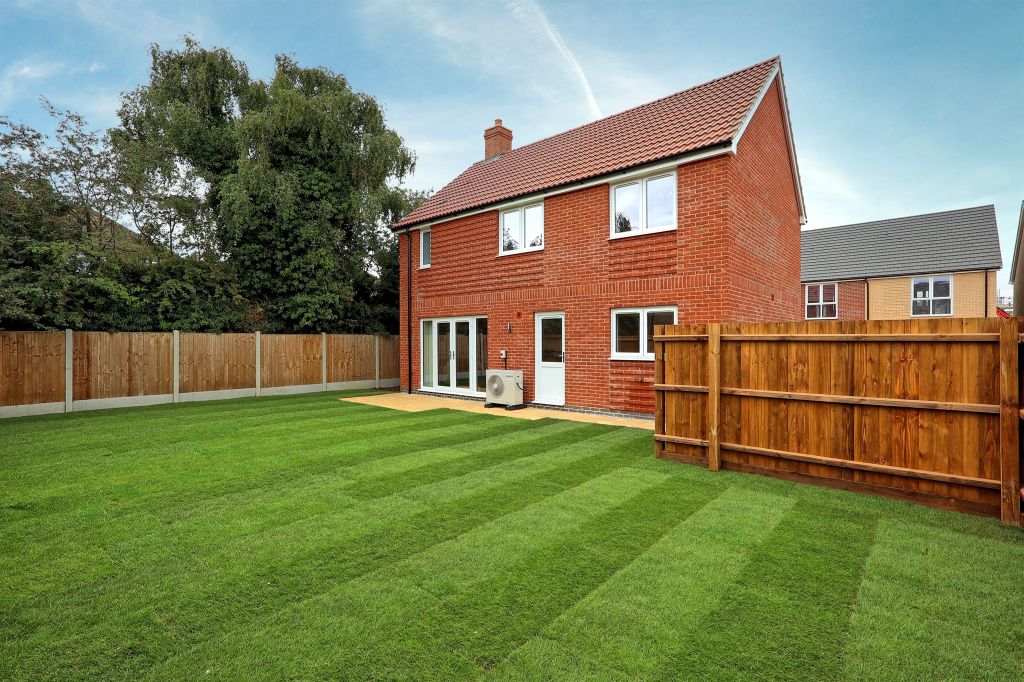 Property photo 2 of 18