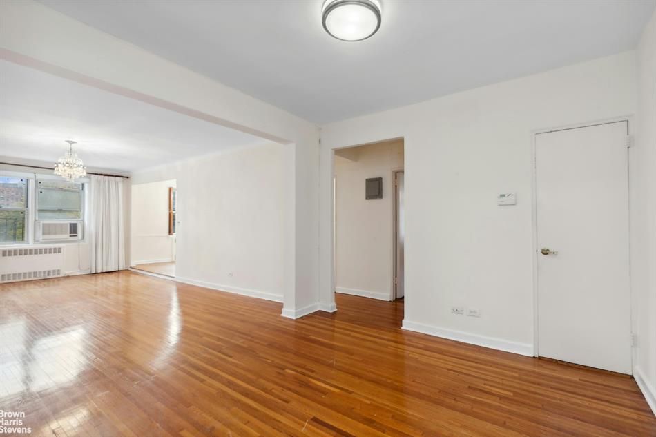 Property photo 3 of 10 <Alttext/>