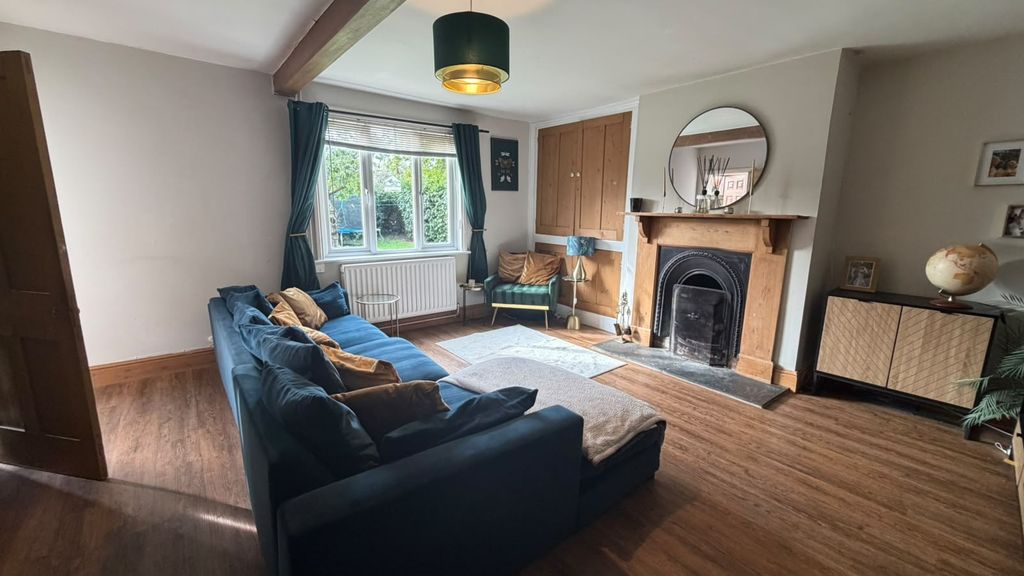 Property photo 1 of 17 5527270