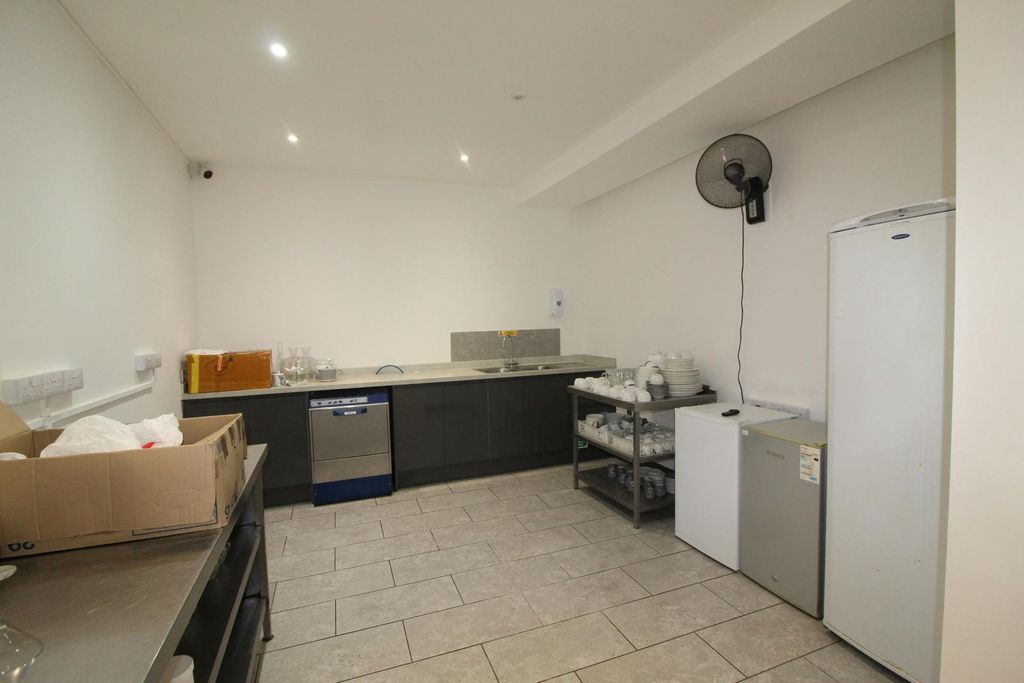 Property photo 3 of 6 Img_5873.Jpg