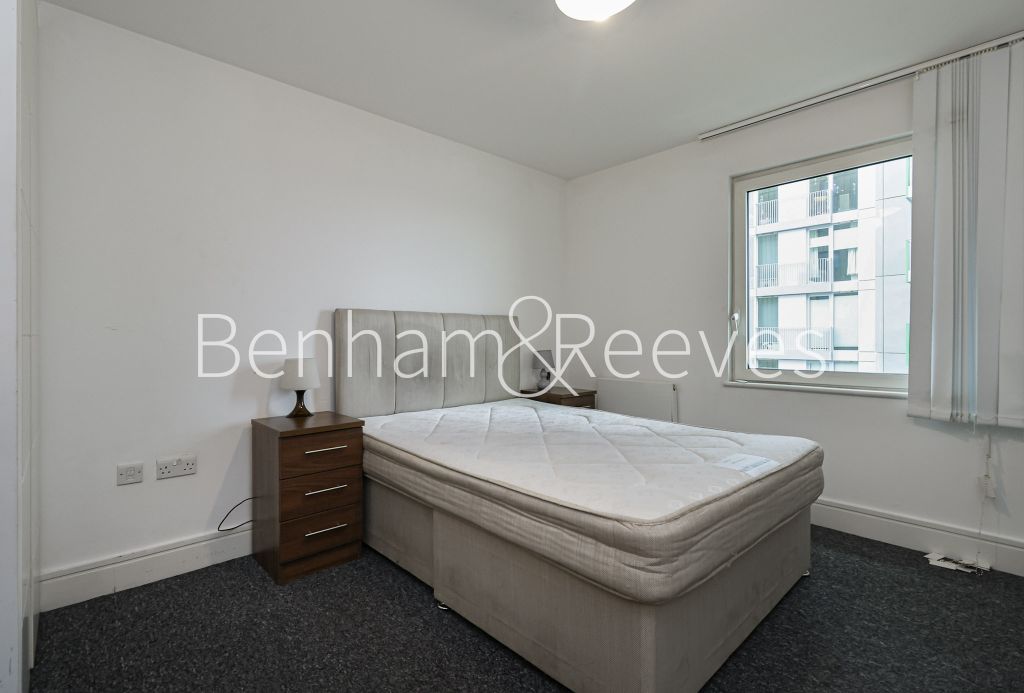 Property photo 3 of 12