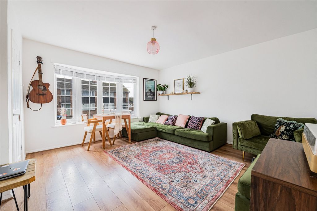 Property photo 2 of 16 Picture No. 04