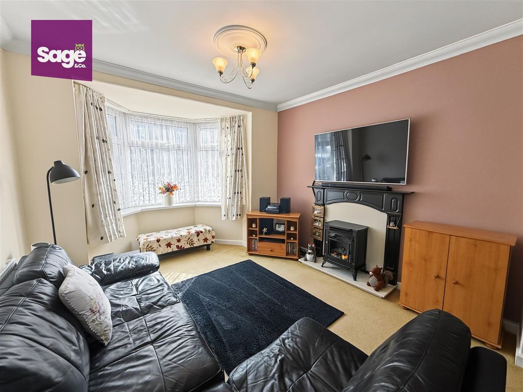 Property photo 2 of 30
