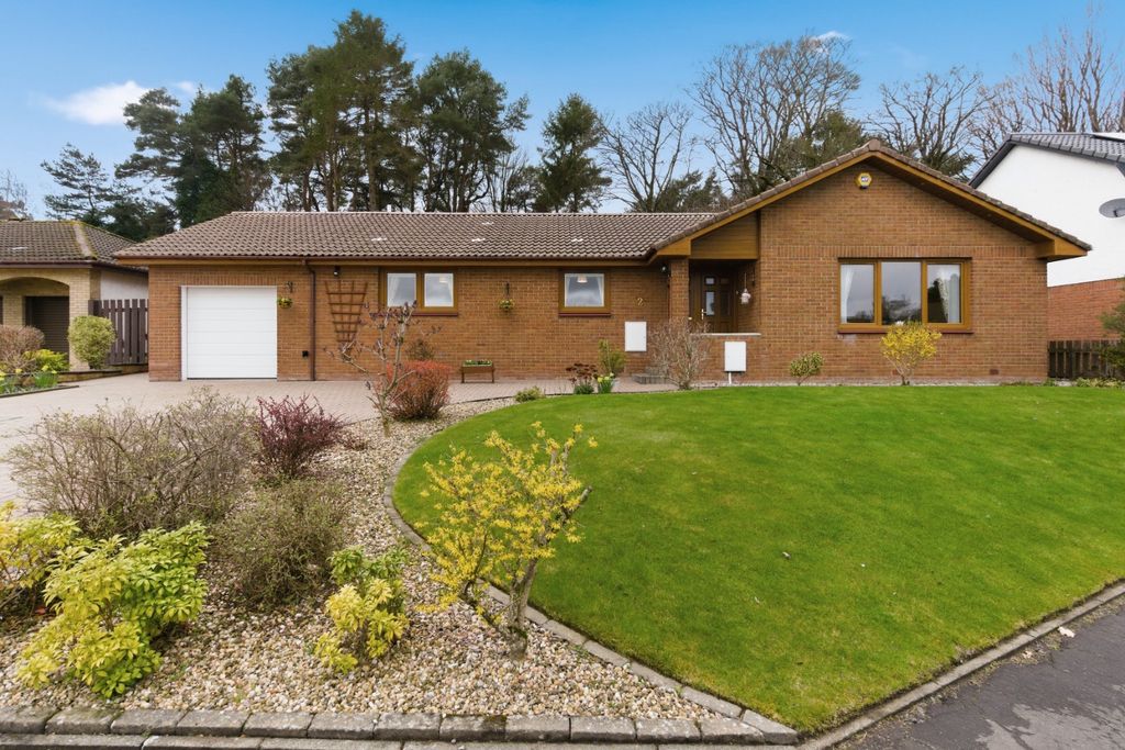 Property photo 1 of 37 5026841