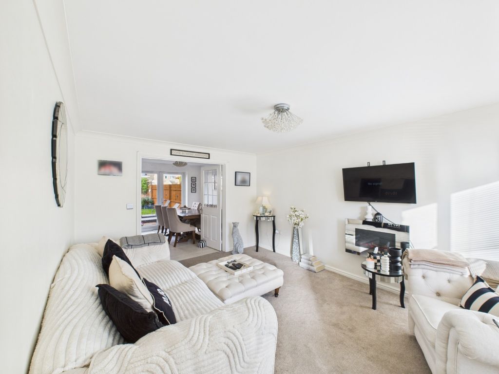 Property photo 3 of 20 4684827