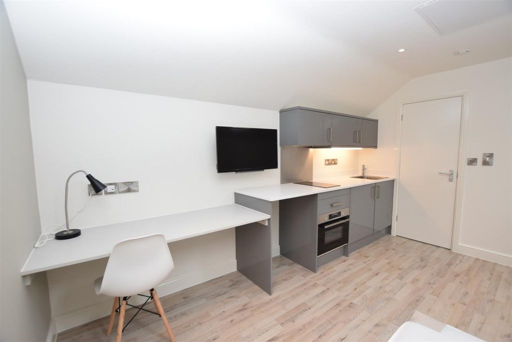 Property photo 3 of 7 2820364