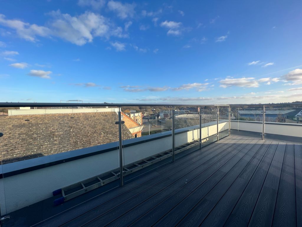 Property photo 1 of 6 Balcony