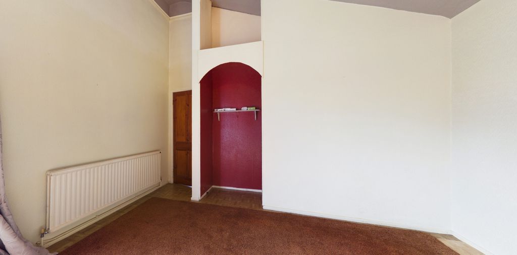 Property photo 3 of 27 Cam01870G0-Pr0157-Pan001