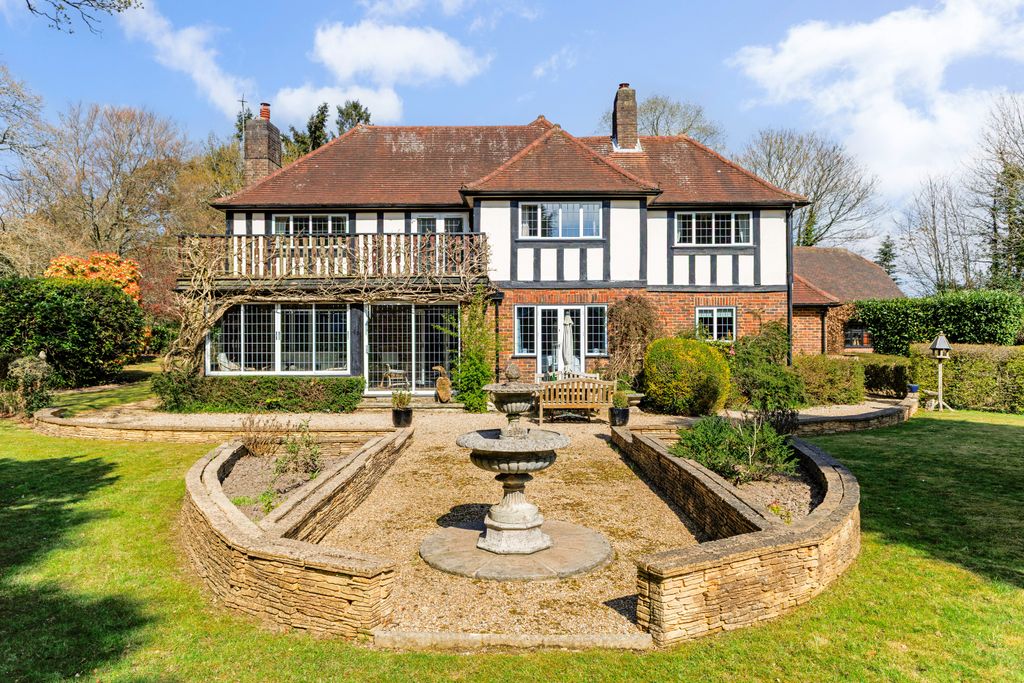 Property photo 1 of 19