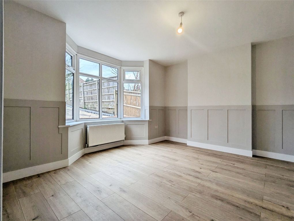 Property photo 3 of 17 Picture No. 05