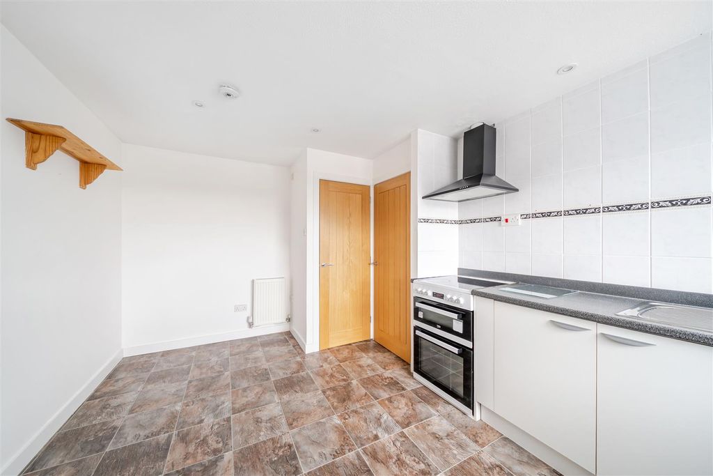 Property photo 3 of 15 1512872-5-1A110Fcdee085.Jpg