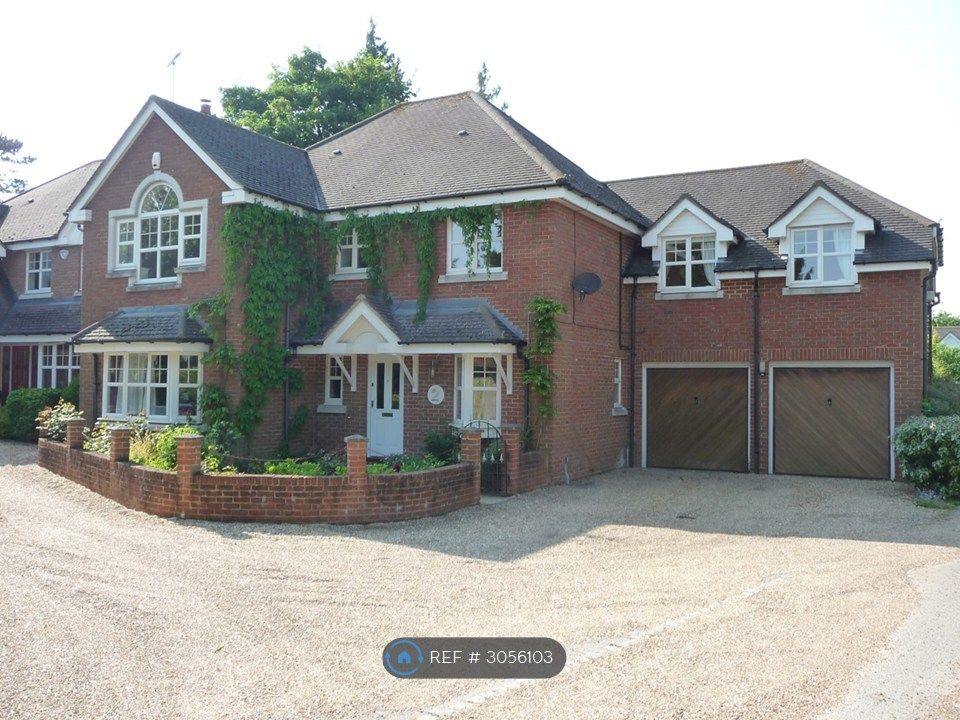 Property photo 1 of 11 5 Bed Detached House