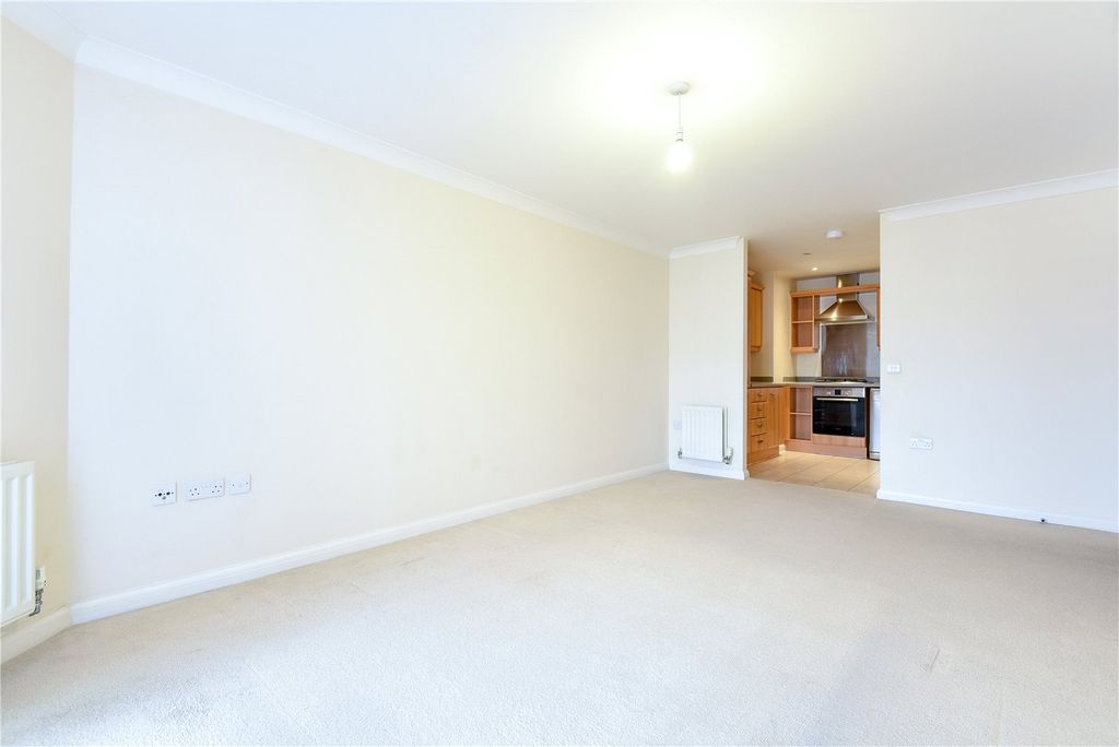 Property photo 3 of 7 Living Room