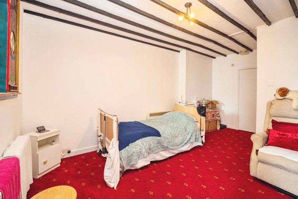 Property photo 2 of 20 Pbox-Img.Jpg