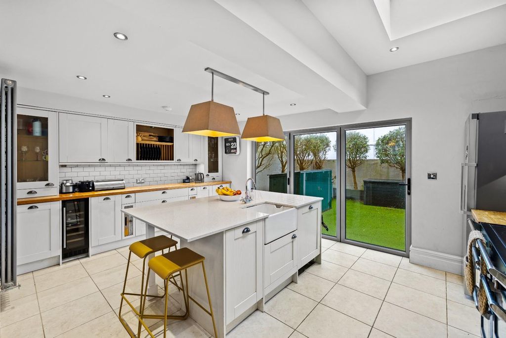 Property photo 1 of 24 84 Sackville Road Full Res-31.Jpg