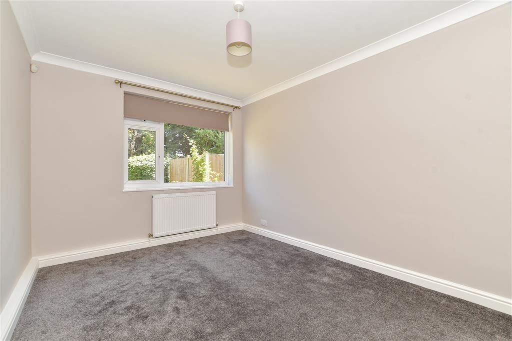 Property photo 1 of 17 Bedroom 1