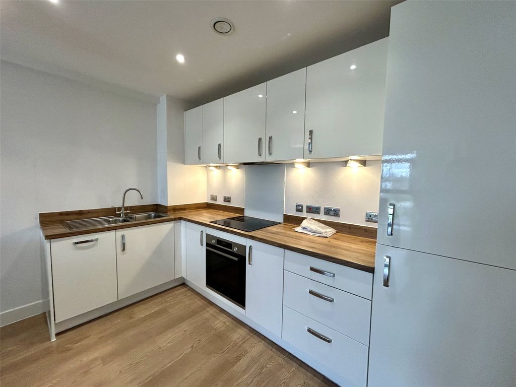 Property photo 2 of 11 Picture No. 04