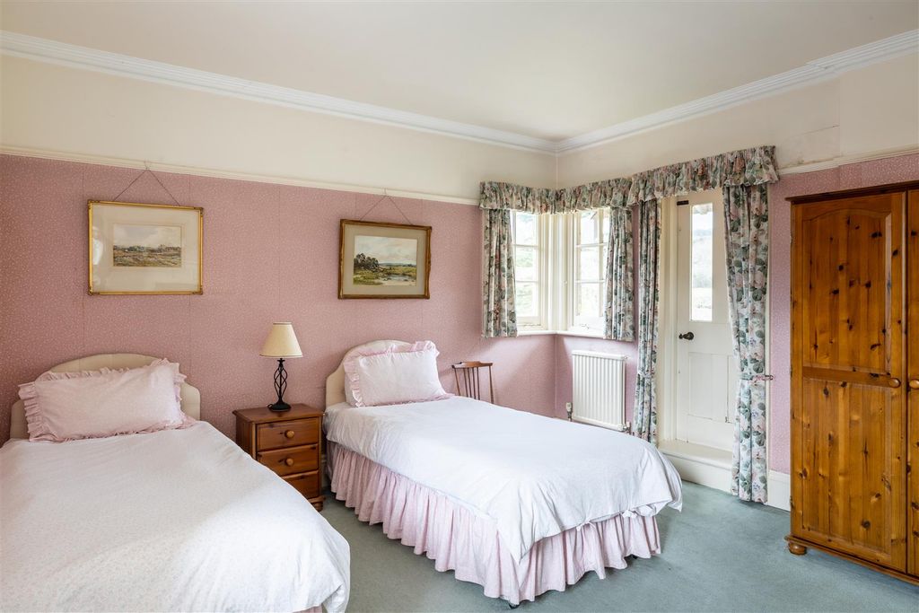 Additional image 17 of 7 bed detached house for saleManor Road, Reigate RH2