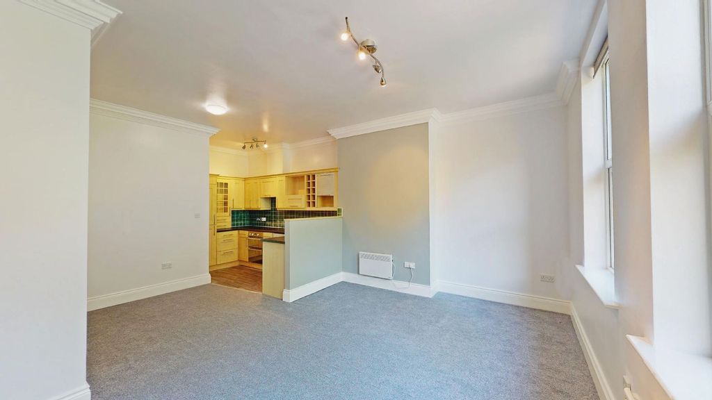 Property photo 1 of 8 Lounge/Kitchen