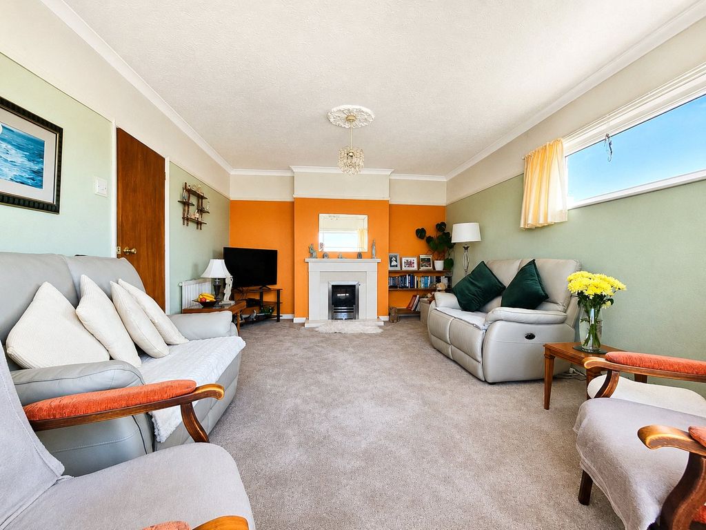 Property photo 2 of 16 2 - Picture No. 17