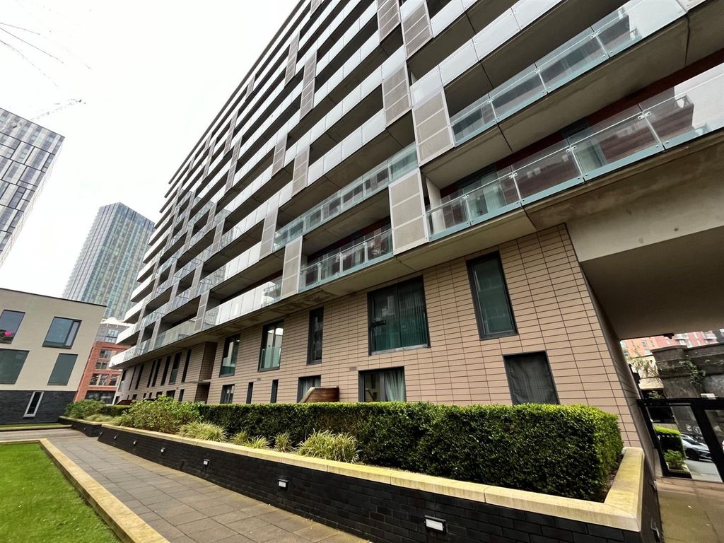 Property photo 2 of 13