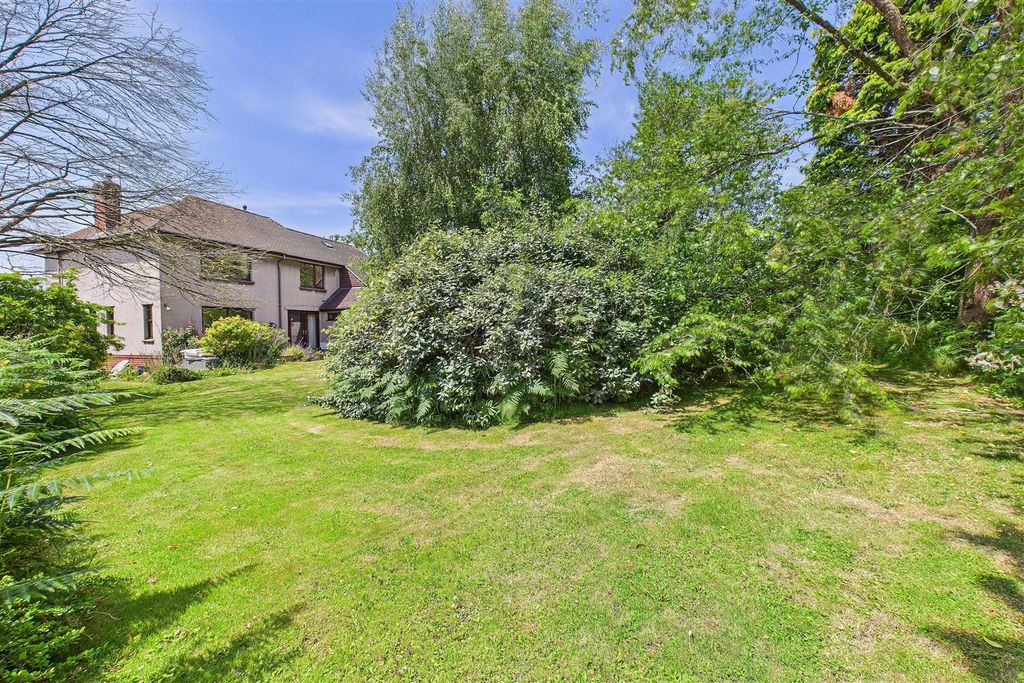 Property photo 2 of 16