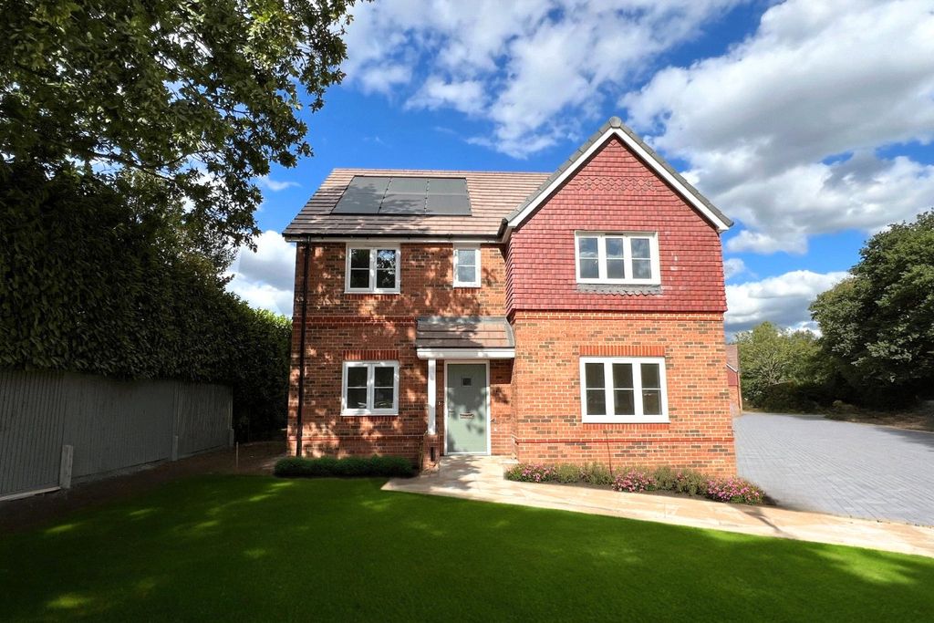 Property photo 1 of 22 Picture No. 29
