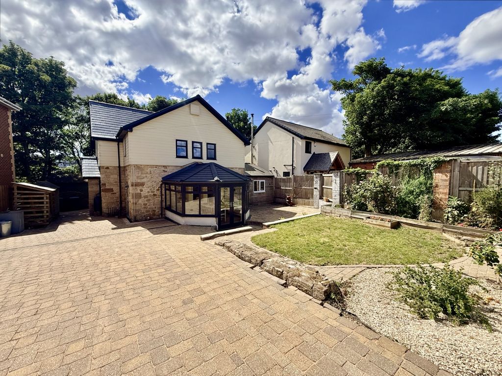 Property photo 1 of 18 Img_8967