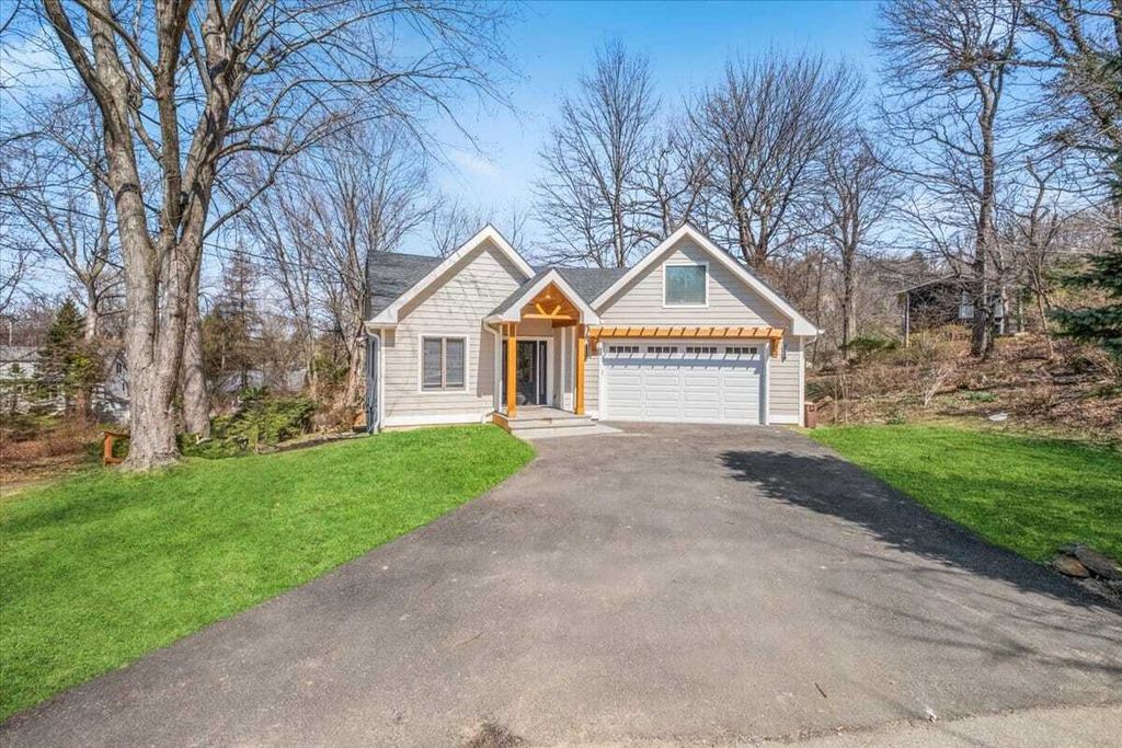 Property photo 1 of 31