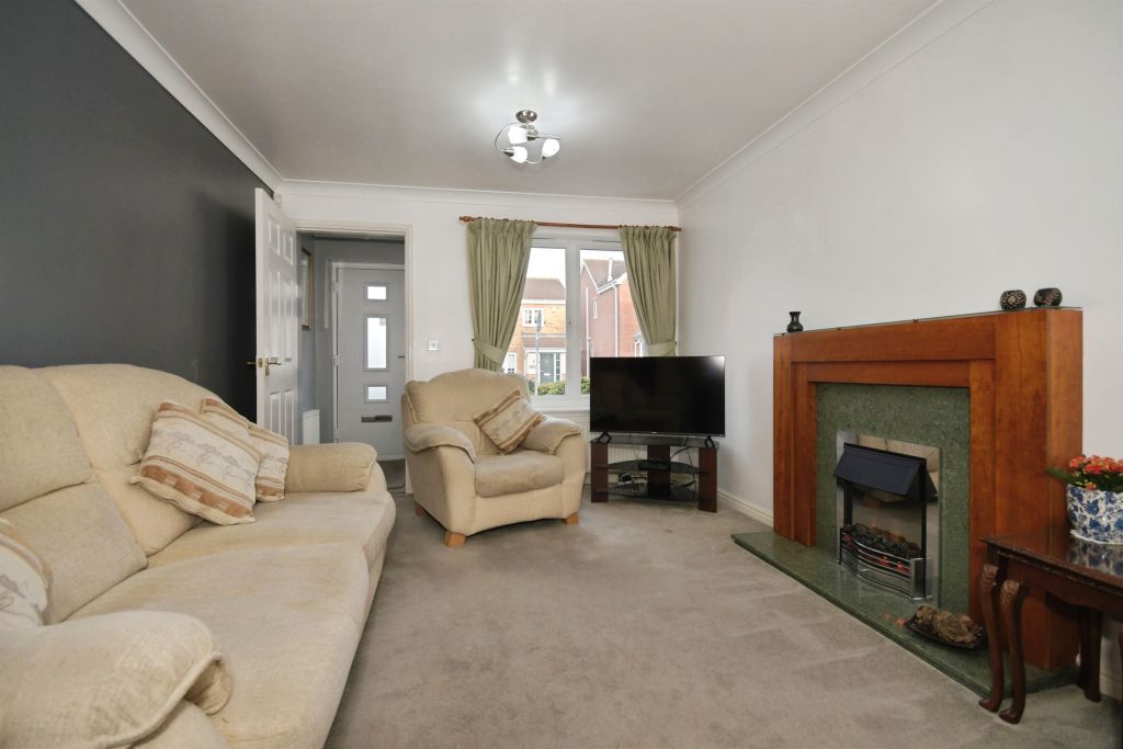 Property photo 2 of 18