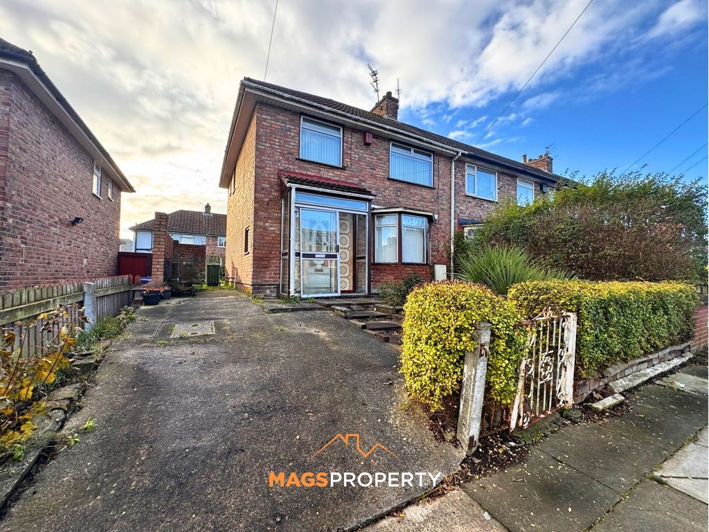 Property photo 1 of 11