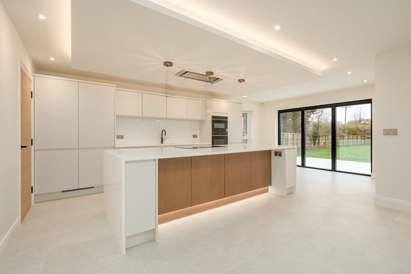 Property photo 3 of 28 Photo 19