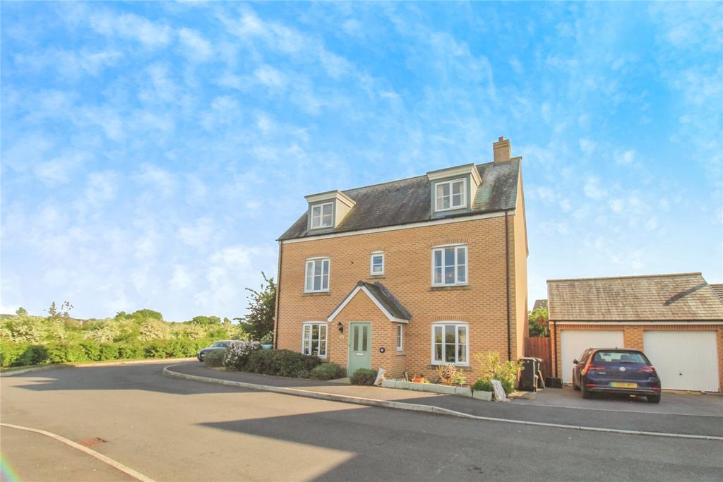 Property photo 1 of 19 Picture No. 01