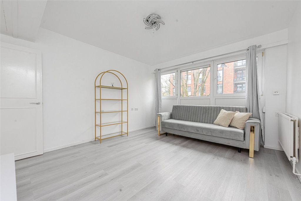 Property photo 1 of 5 Picture No. 09