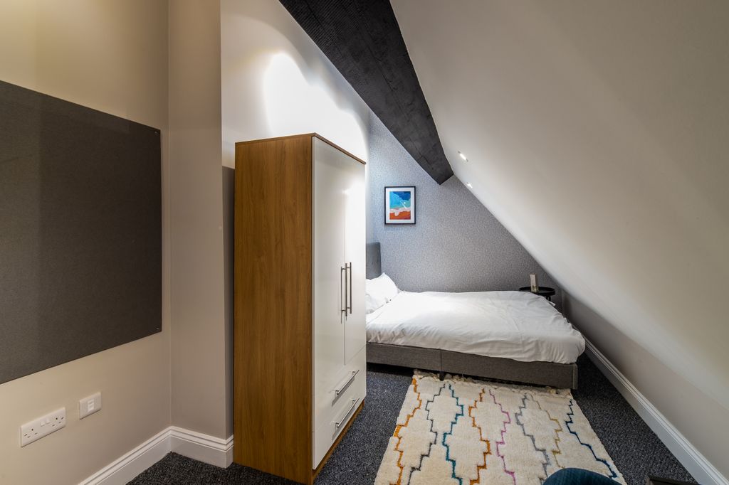 Property photo 3 of 12 Canning Place B311-003