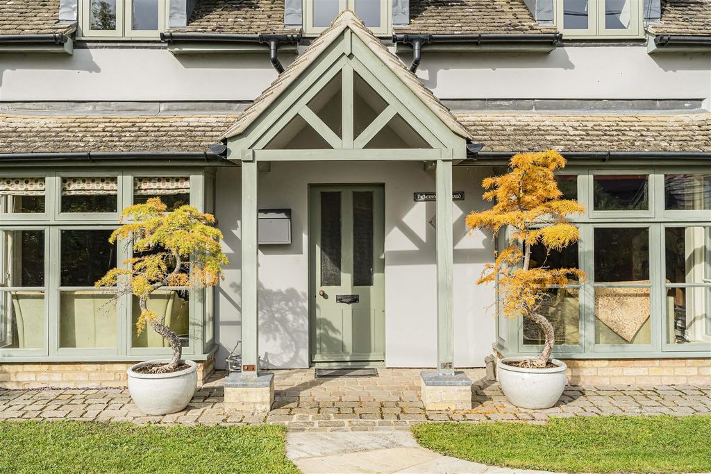 Property photo 3 of 44 45_65326.Jpg