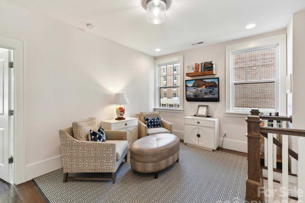 Property photo 2 of 2 <Alttext/>