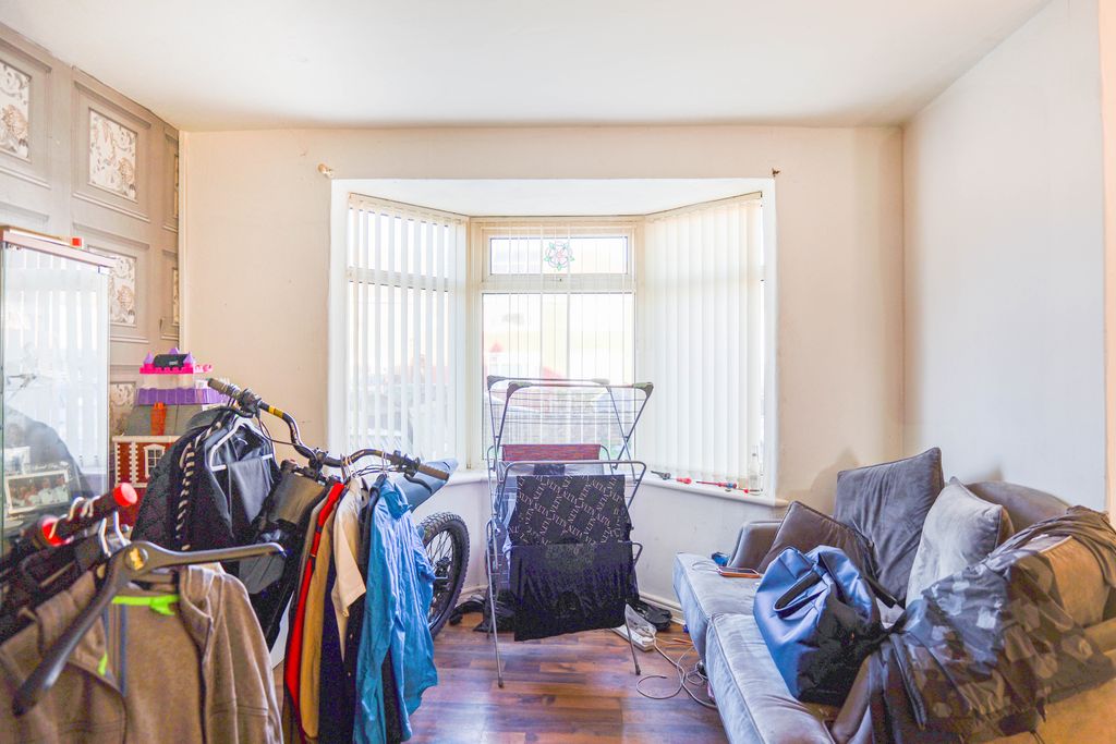 Property photo 3 of 20