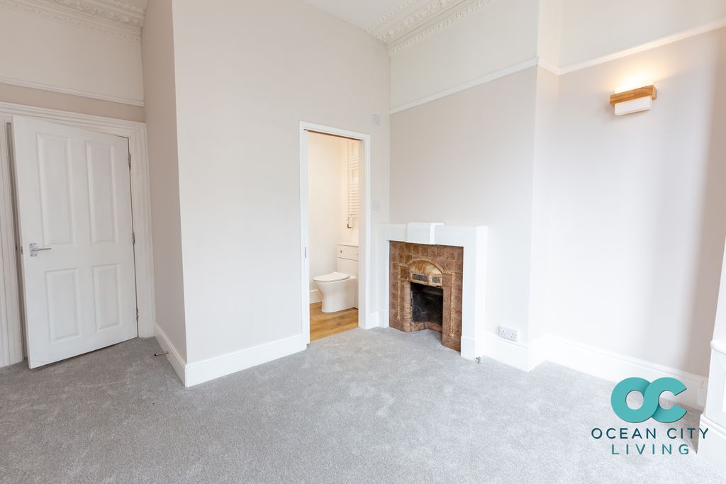 Property photo 3 of 17 Bedroom 1