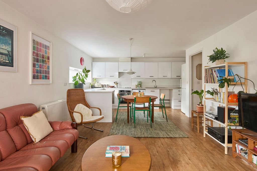 Property photo 1 of 26