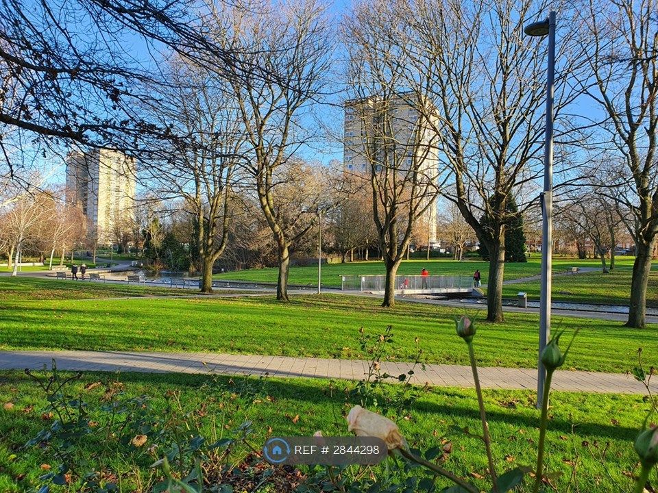 Property photo 2 of 25