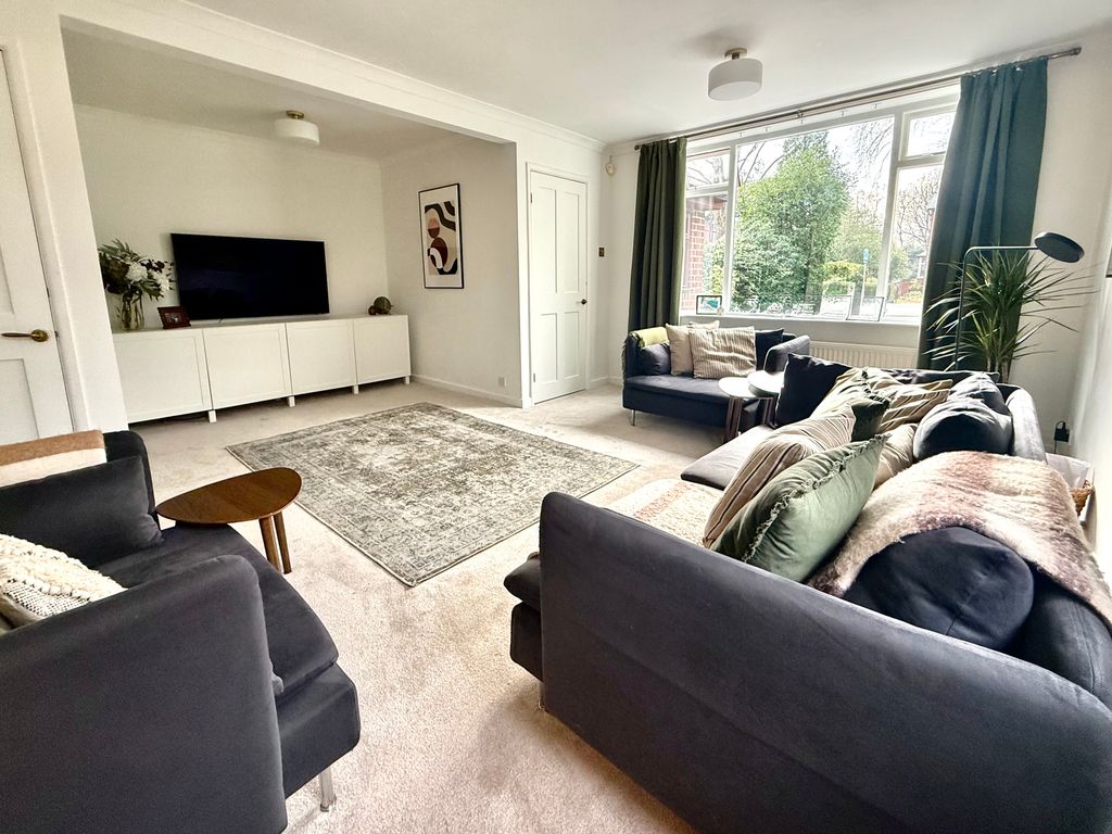 Property photo 2 of 15 Img_2744