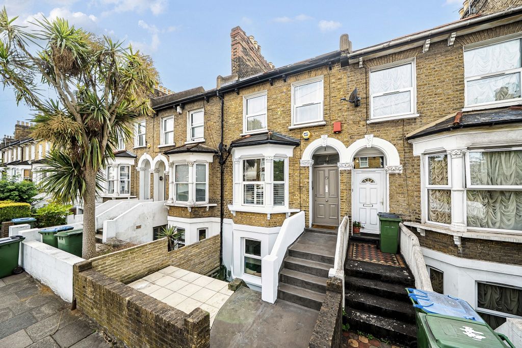 Property photo 2 of 16 1479150-1-6A3014d...