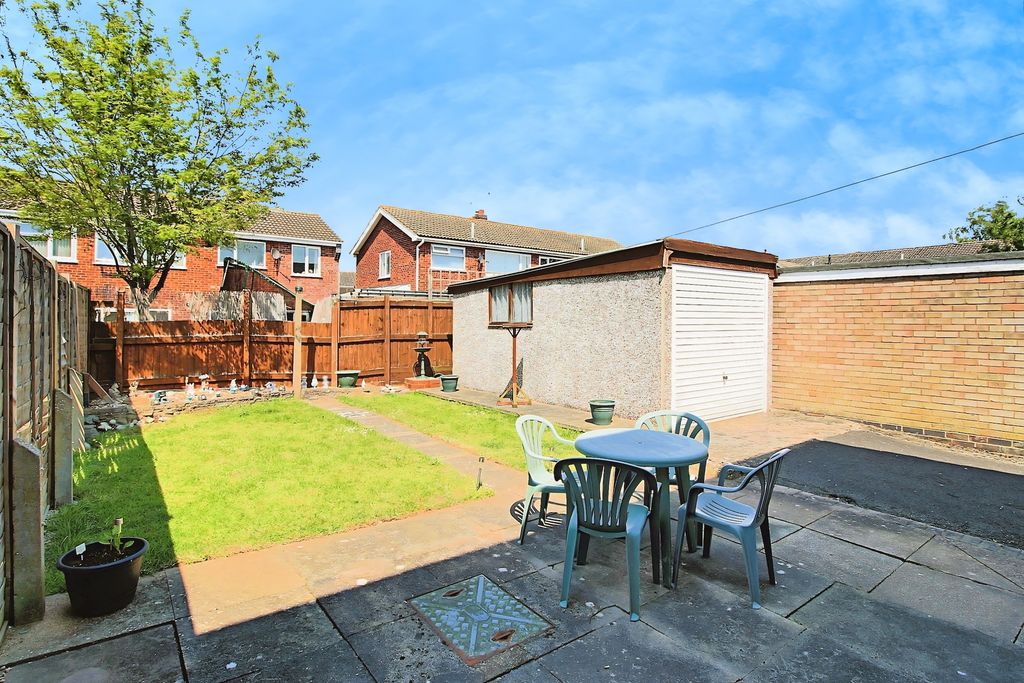 Property photo 3 of 13