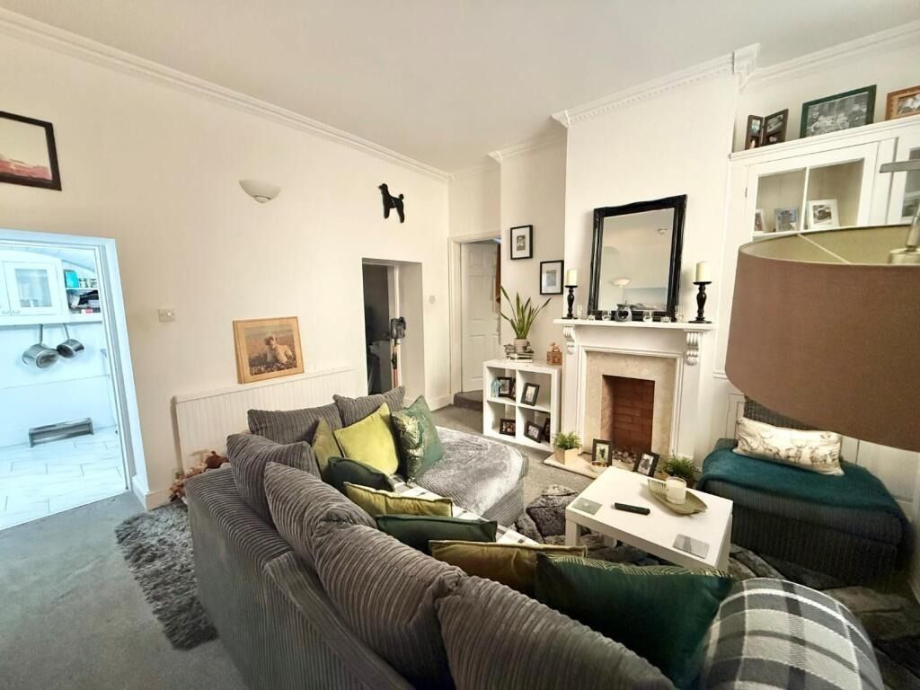 Property photo 2 of 8 4543211