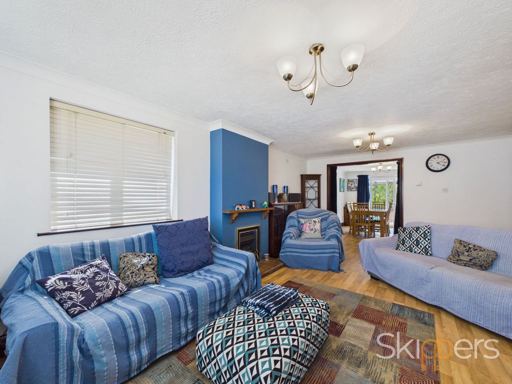 Property photo 2 of 22