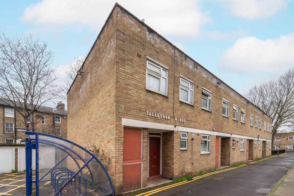 Property photo 1 of 2