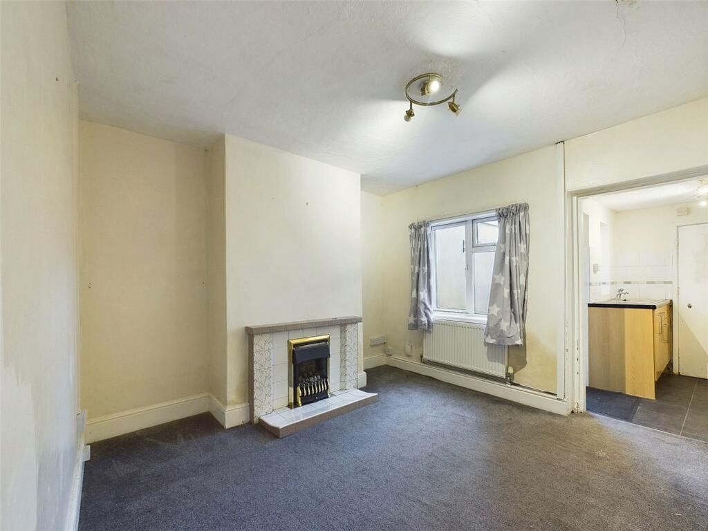 Property photo 3 of 9