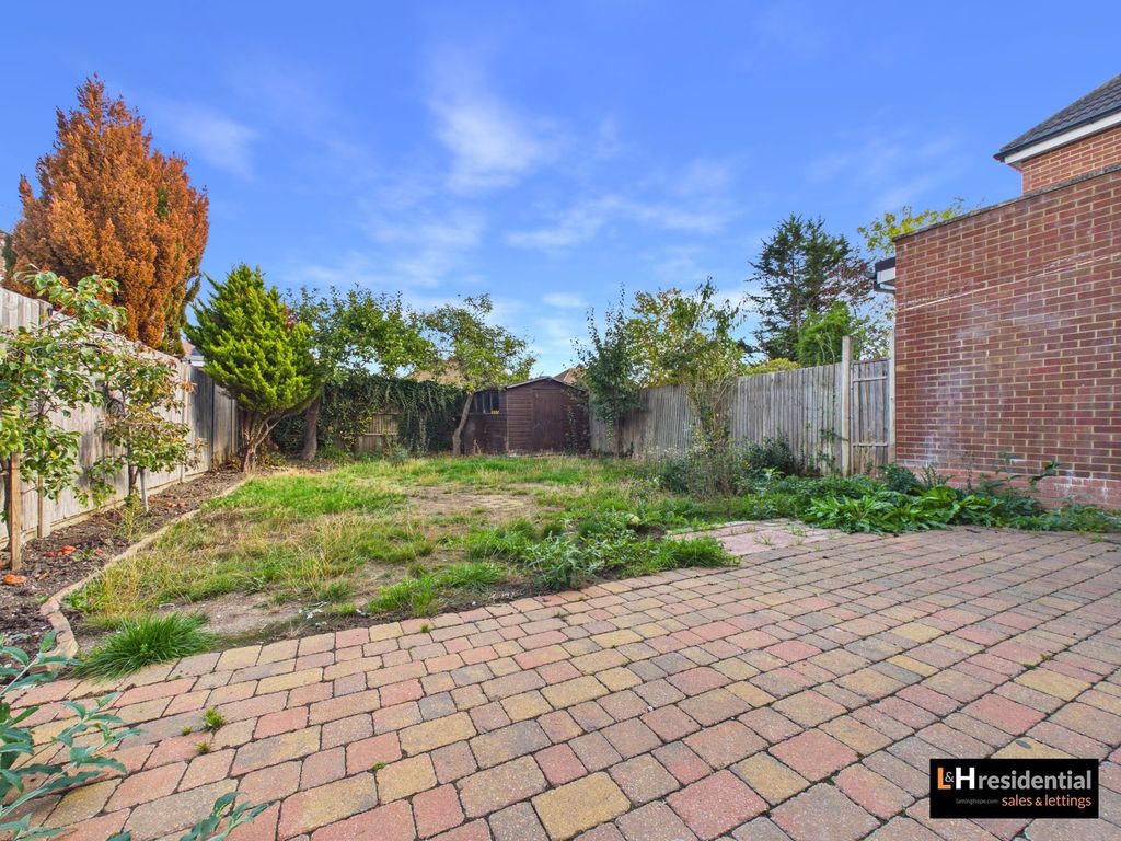 Property photo 2 of 10