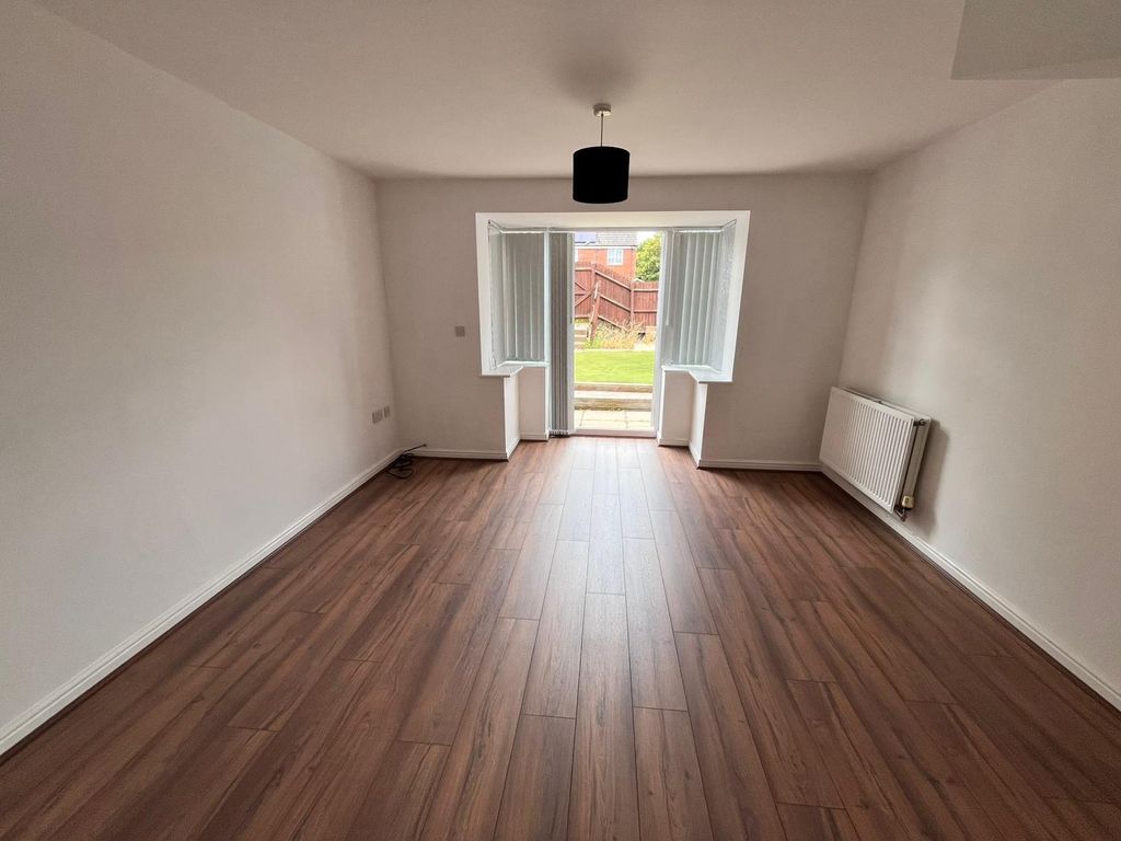 Property photo 3 of 13 Image